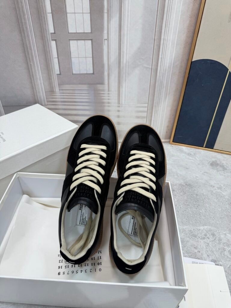 MM6 Maison Margiela Unisex Sneakers detail image 1