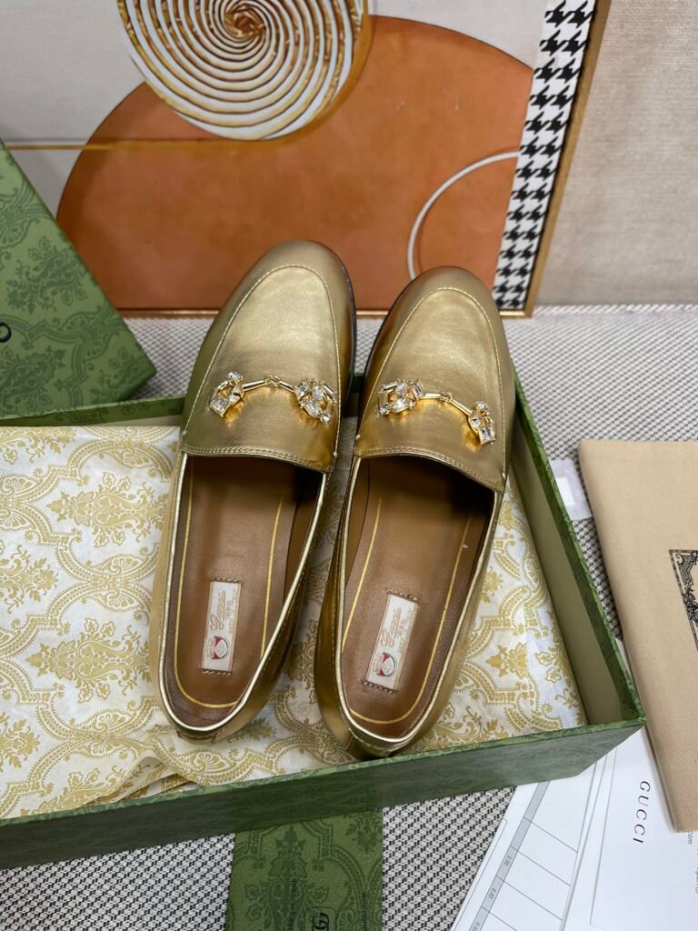 Gucci Unisex Loafers detail 1