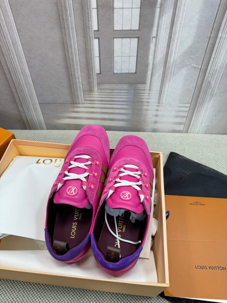 Louis Vuitton Unisex Driving Loafers detail 1