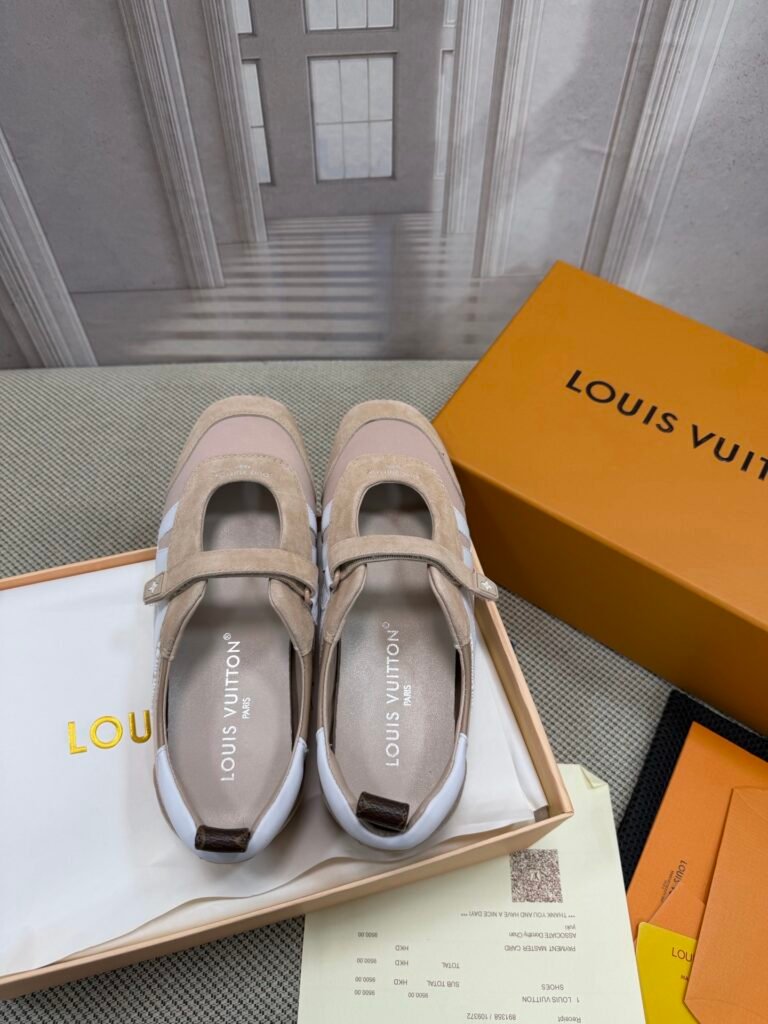 Louis Vuitton Unisex Driving Loafers detail 1