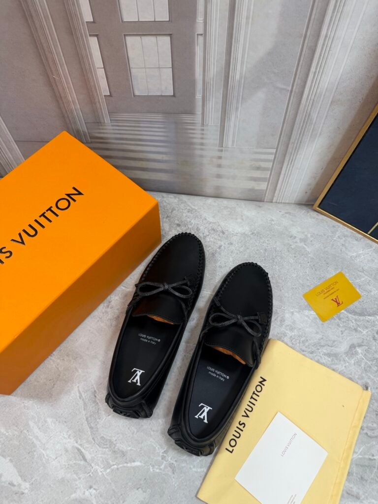 Louis Vuitton Unisex Driving Loafers detail 1