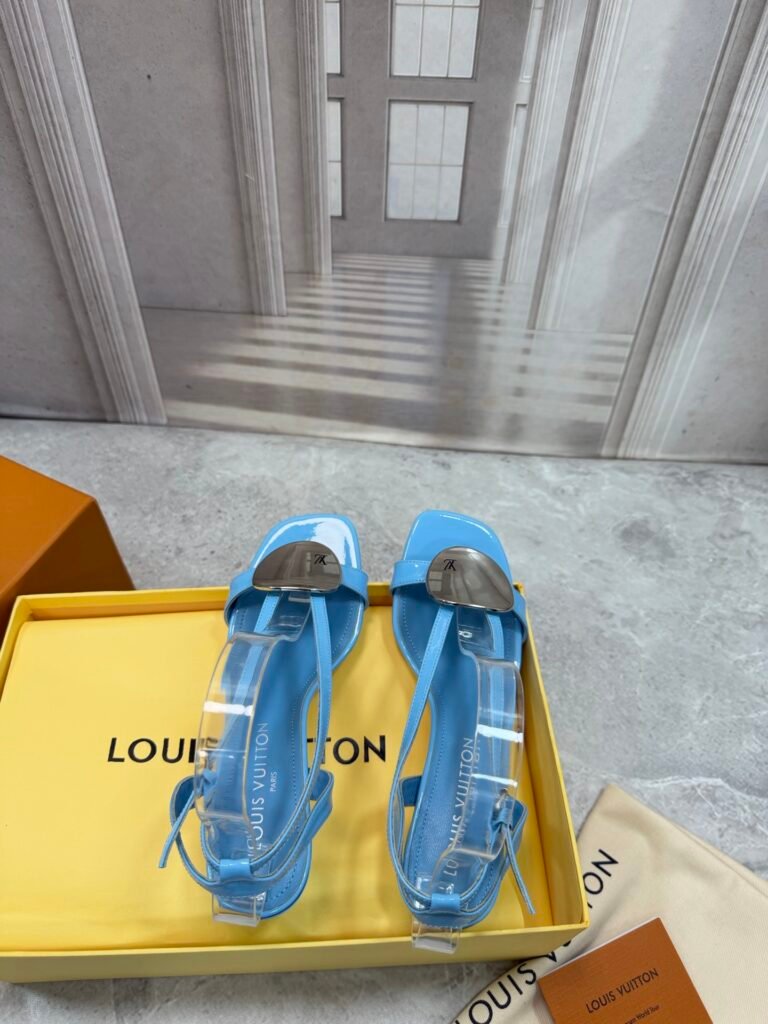 Louis Vuitton Unisex Slides detail image 1