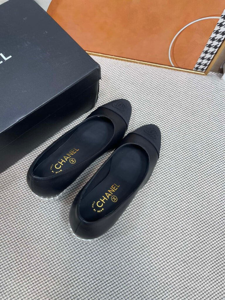 Chanel Unisex Boots detail 1