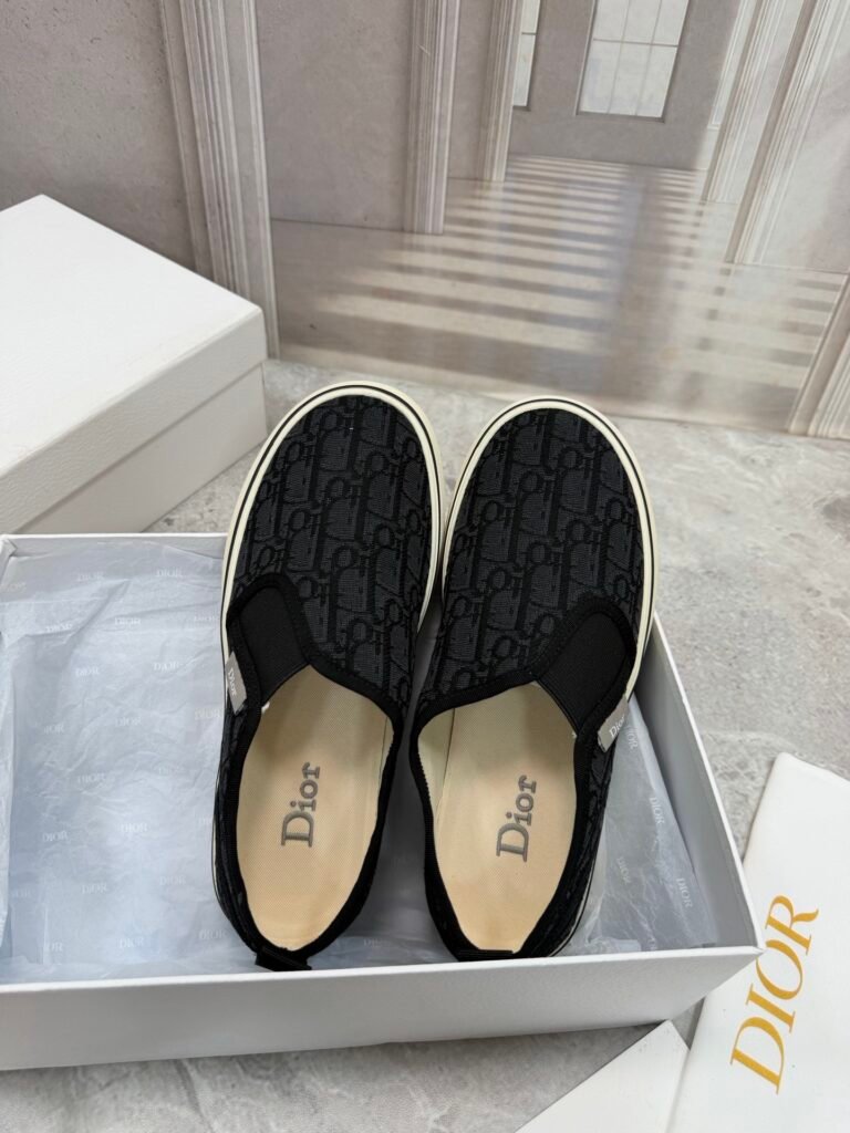 Dior Unisex Low-Top Sneakers detail 1