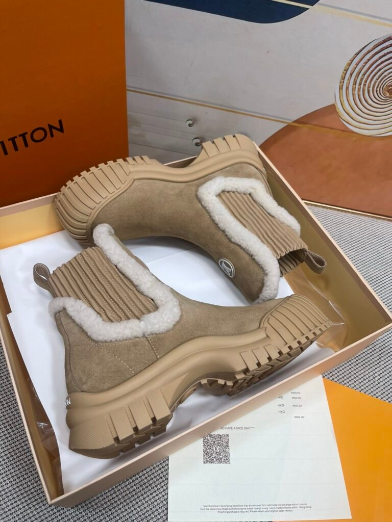Louis Vuitton Unisex Boots detail image 1