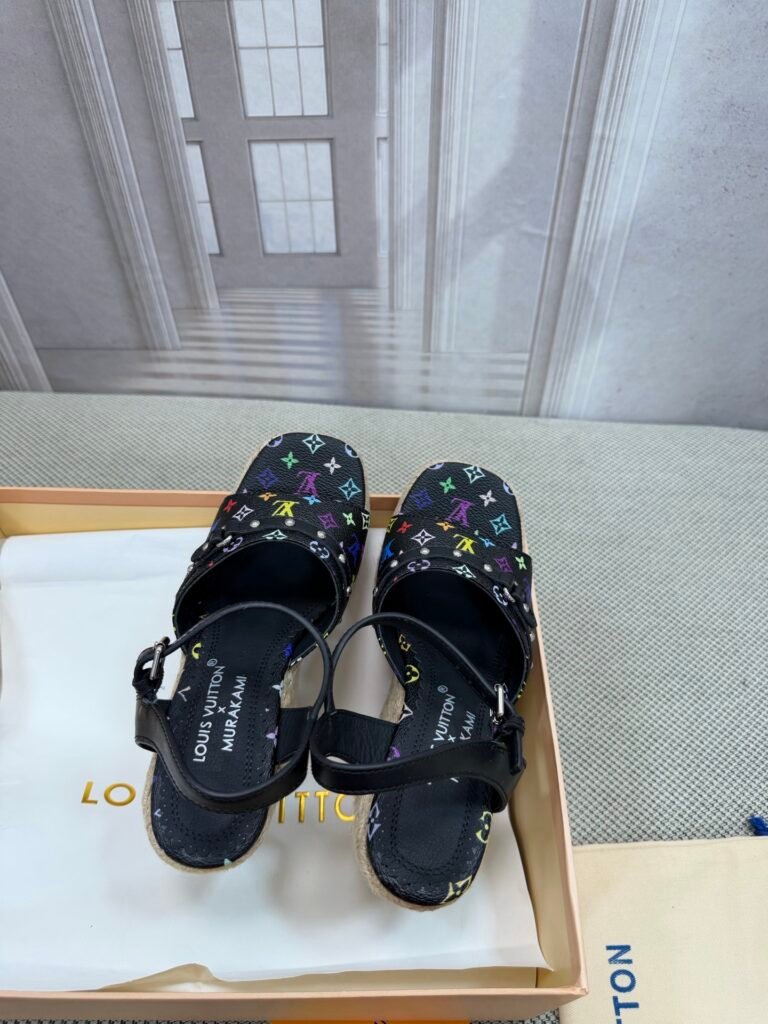 Louis Vuitton Unisex Platform Sneakers detail image 1