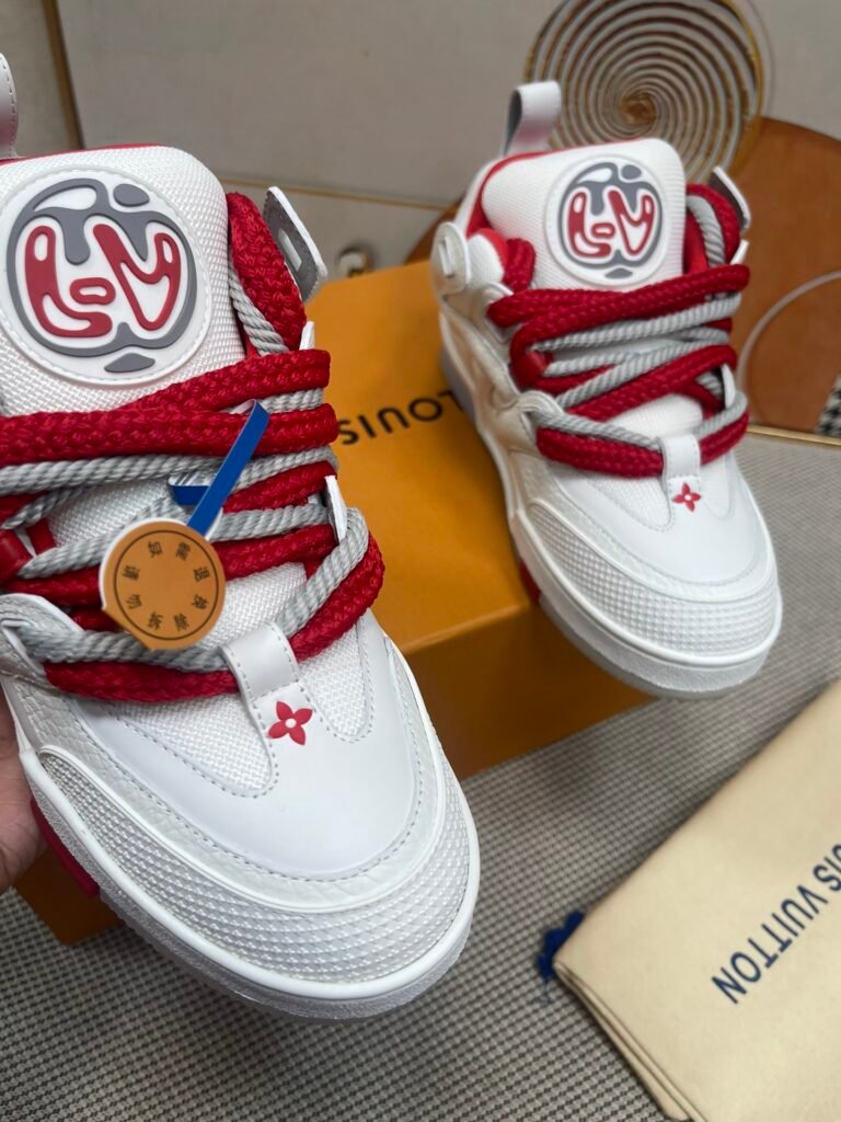 Louis Vuitton Unisex Chunky Sneakers detail 2