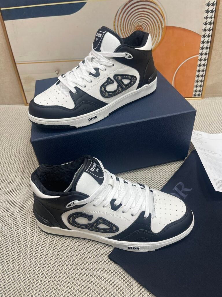 Dior Unisex Chunky Sneakers detail 2