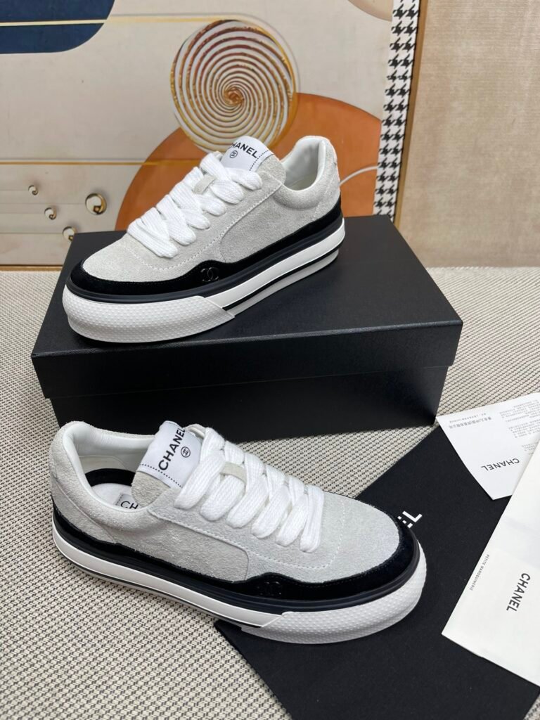 Chanel Women's Low-Top Sneakers detail 2