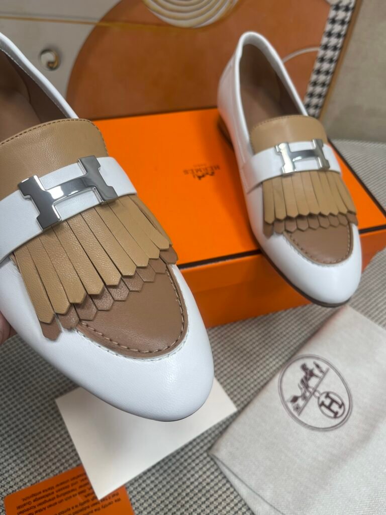 Hermès Unisex Loafers detail 2