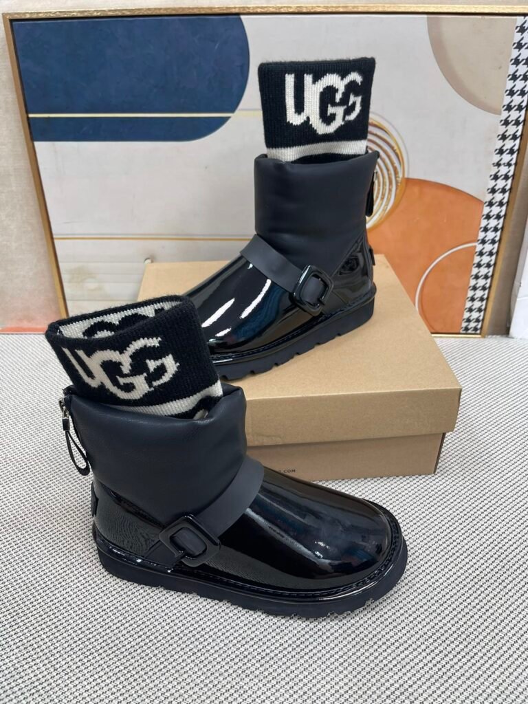 UGG Women's Snow Boots detail image 2