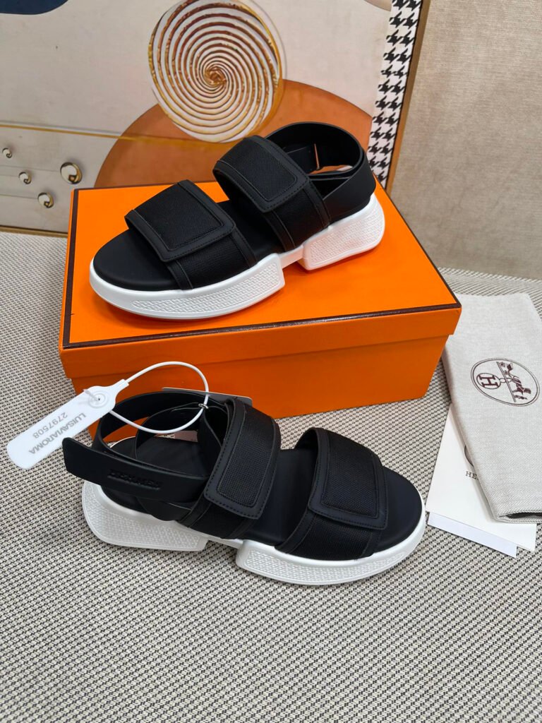Hermès Unisex Slides detail 2