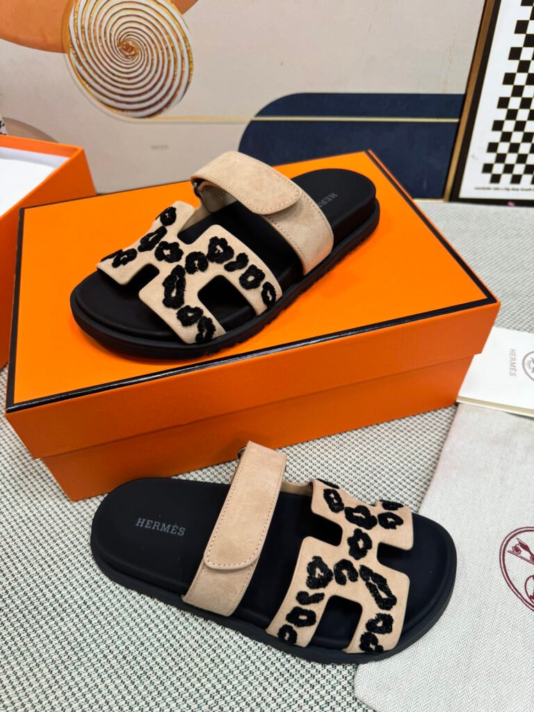 Hermès Unisex Slides detail 2