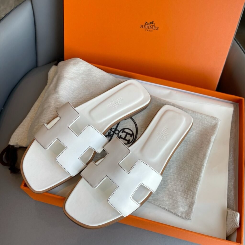 Hermès Unisex Slides detail 2
