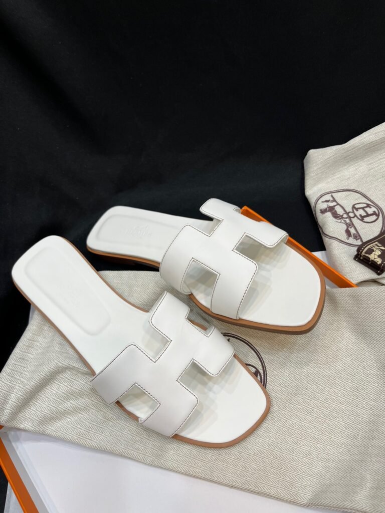 Hermès Unisex Slides detail 2