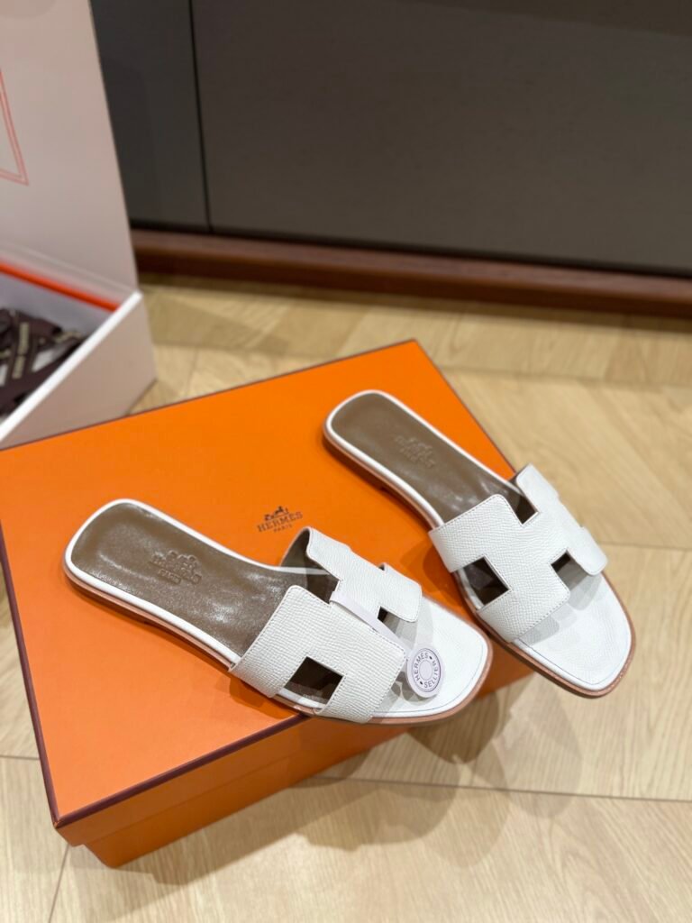 Hermès Unisex Slides detail 2