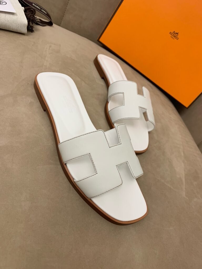 Hermès Unisex Platform Sneakers detail 2