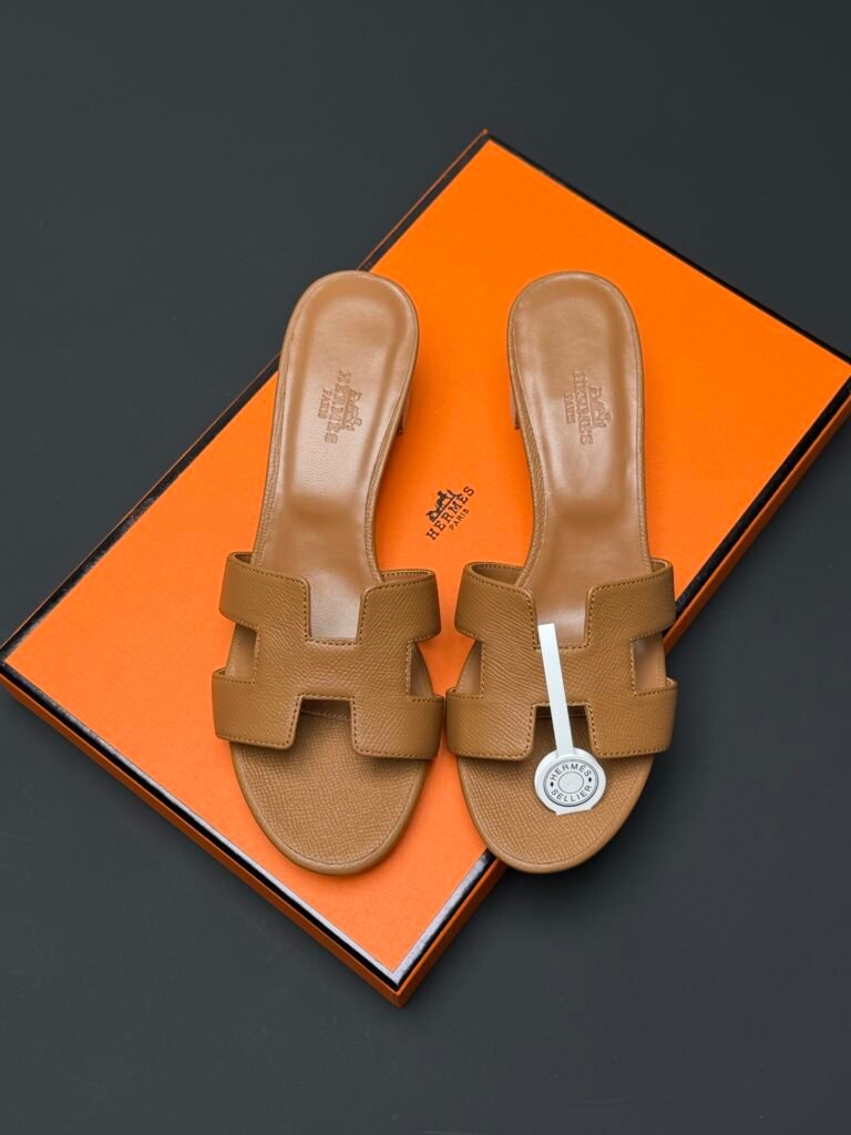 Hermès Women's Sneakers detail 2