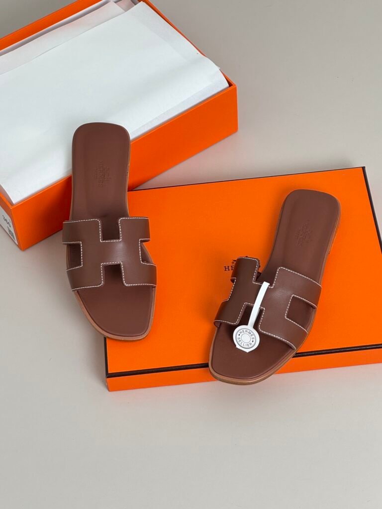 Hermès Women's Sneakers detail 2