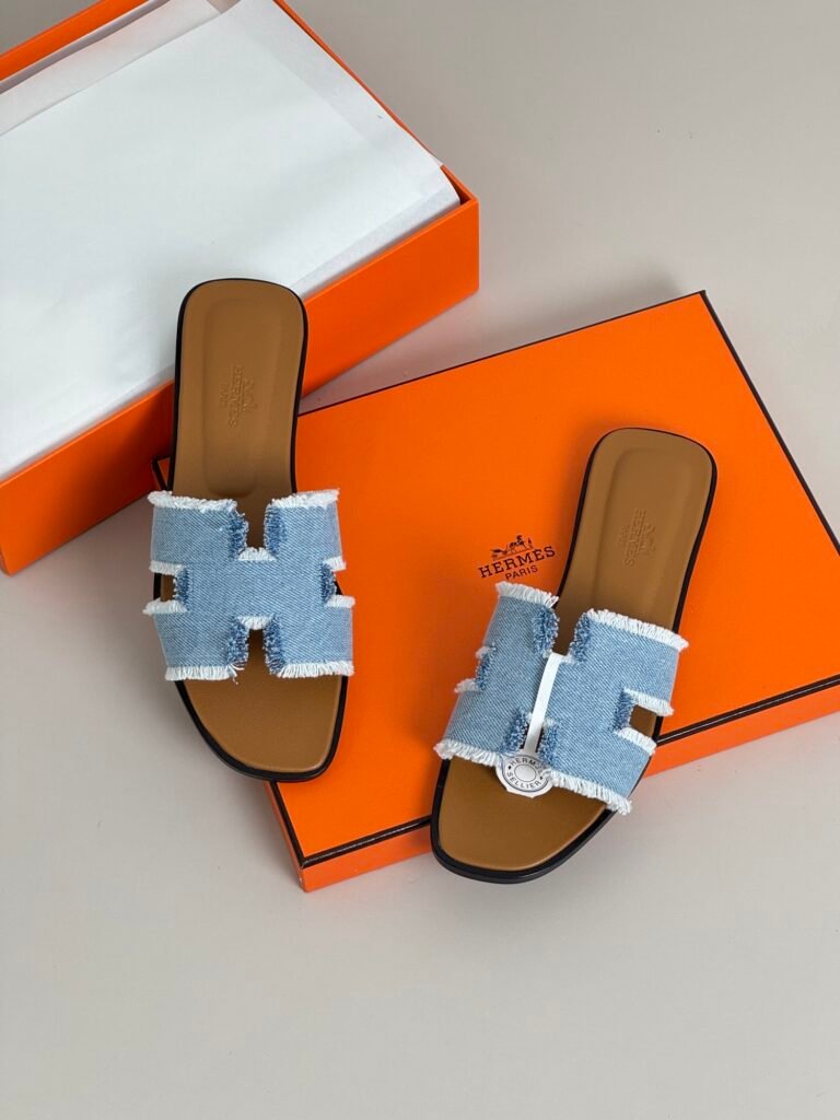 Hermès Women's Sneakers detail 2