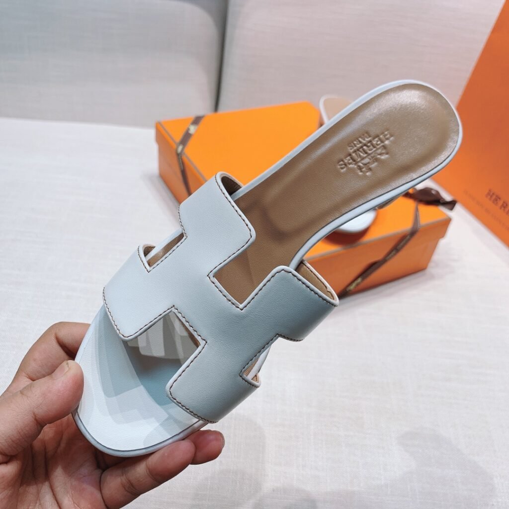 Hermès Unisex Slides detail 2