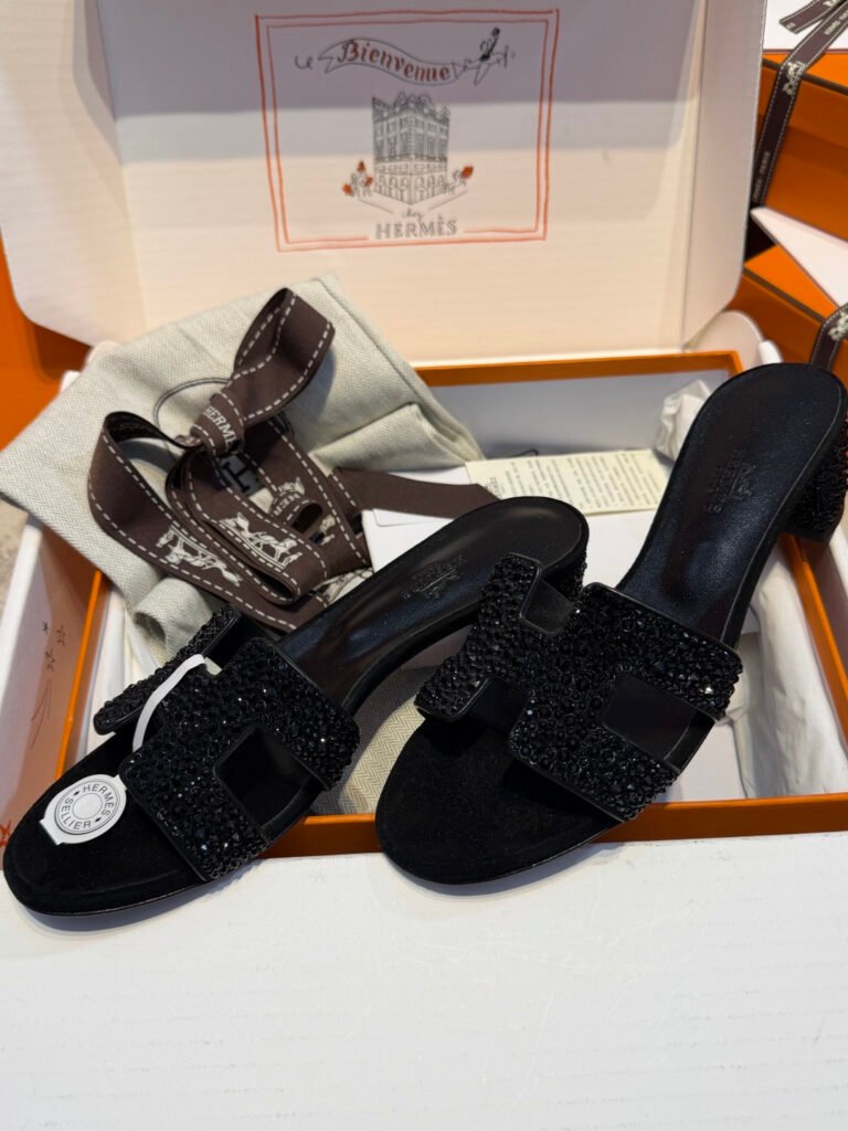 Hermès Women's High-Heel Pumps detail 2
