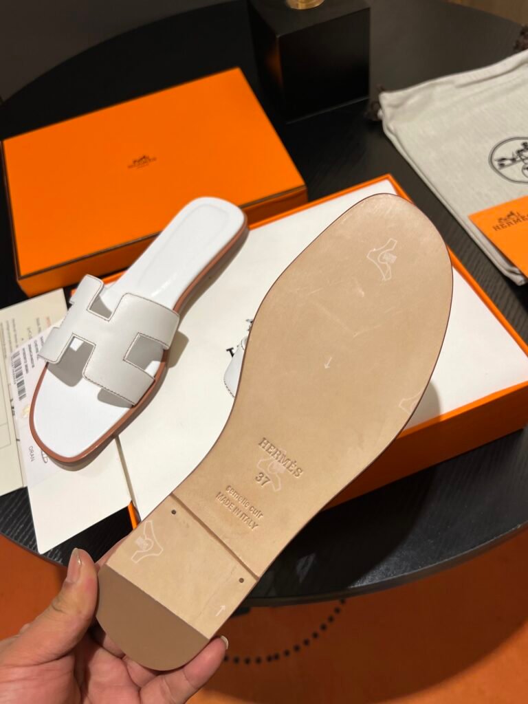 Hermès Unisex Slides detail 2