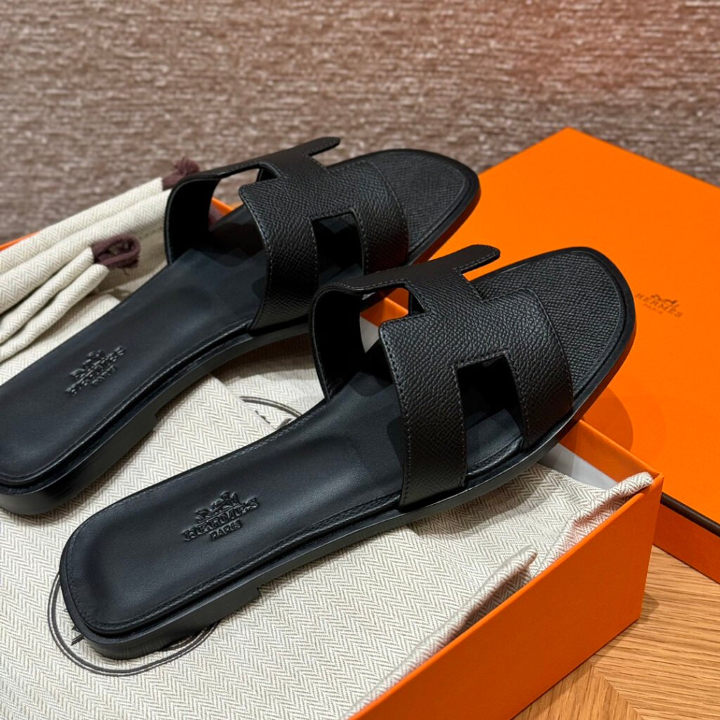 Hermès Unisex Slides detail 2