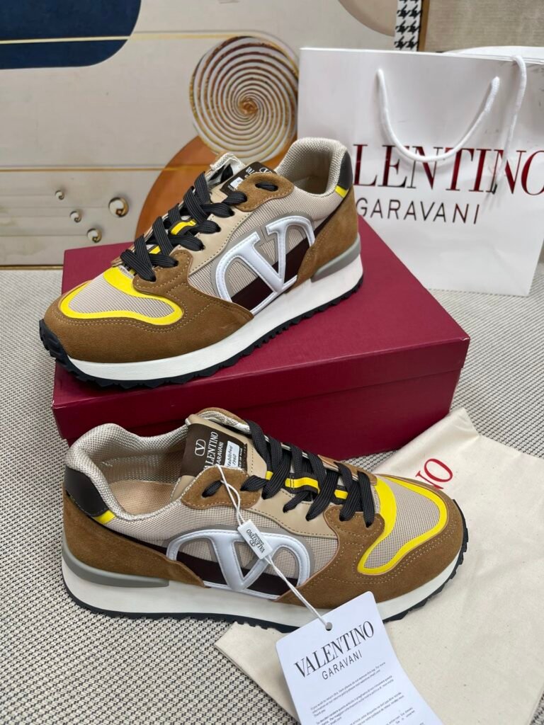 Valentino Garavani Unisex Athletic Sneakers detail image 2