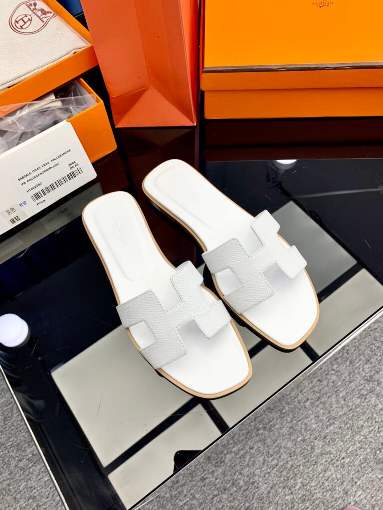 Hermès Unisex Slides detail 2