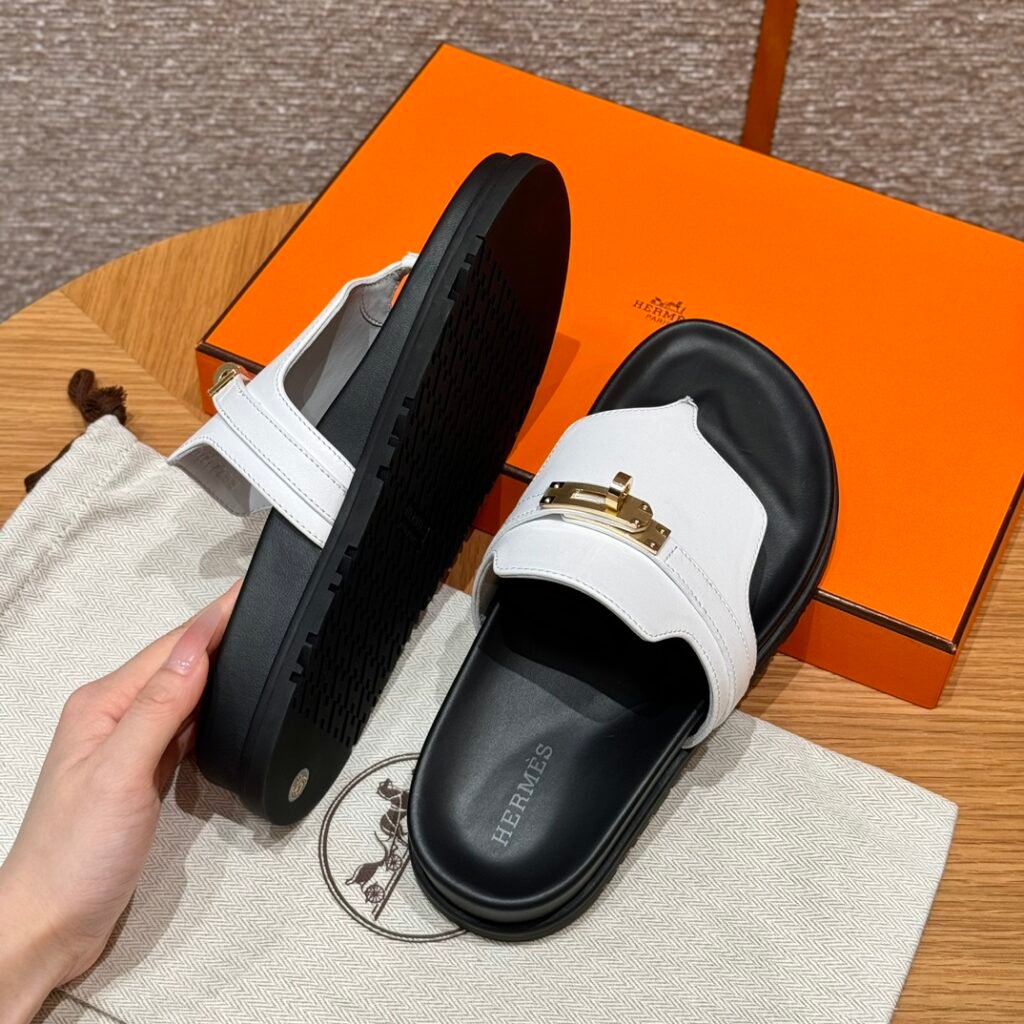 Hermès Unisex Sandals detail 2