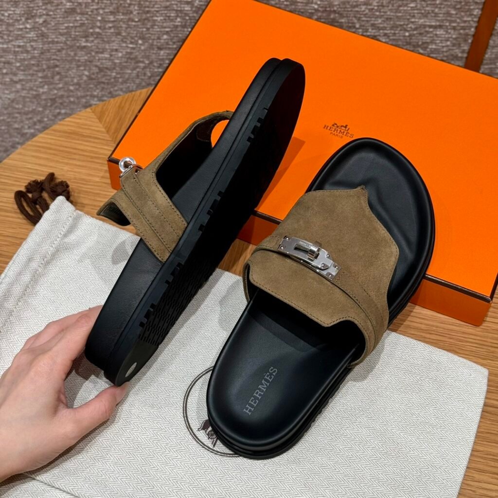 Hermès Unisex Sandals detail 2