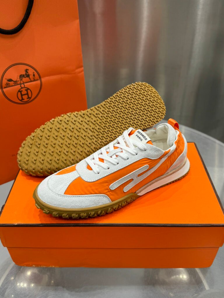 Hermès Unisex Sneakers detail 2