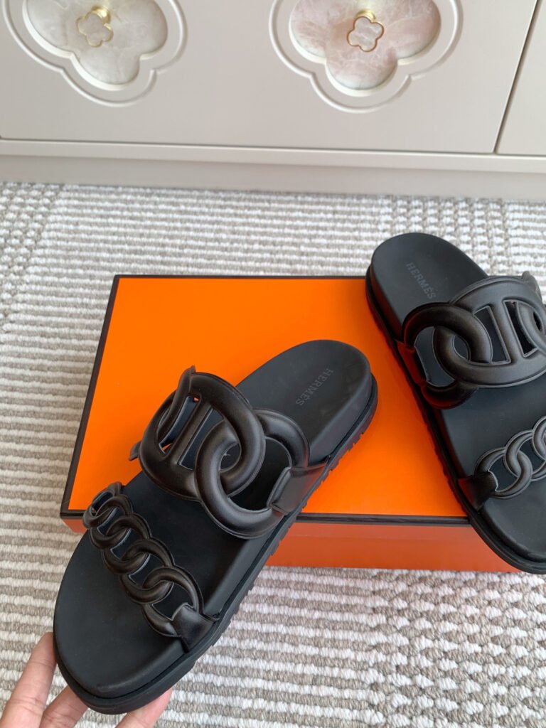 Hermès Unisex Slides detail 2