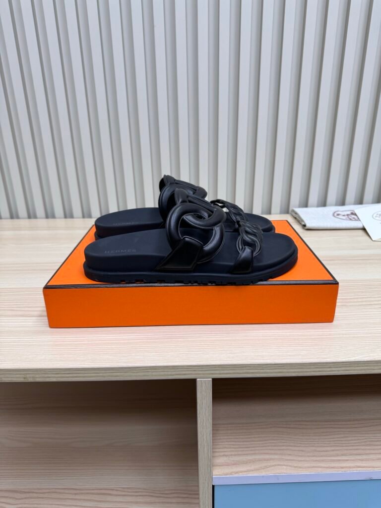 Hermès Unisex Slides detail 2