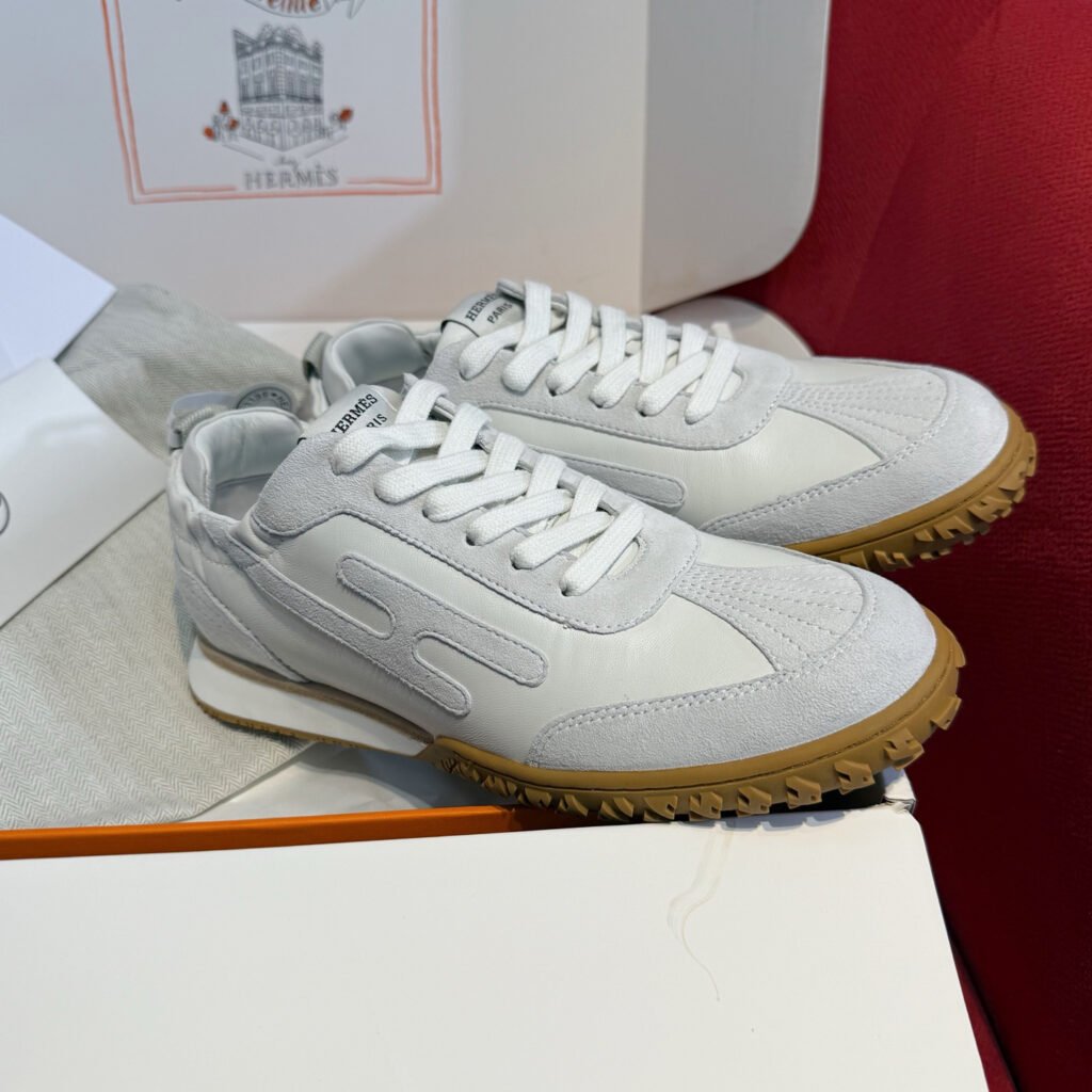 Hermès Unisex White Low-Top Sneakers detail 2
