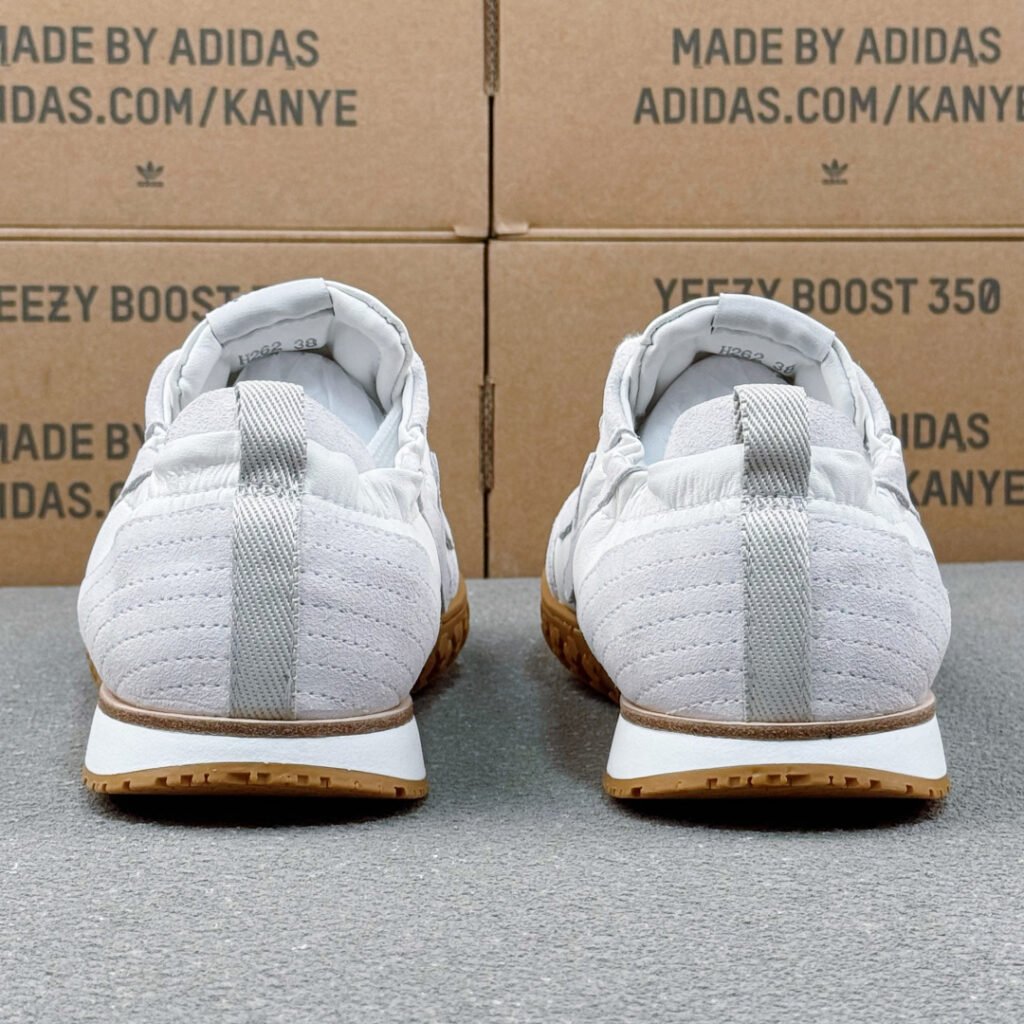 Hermès Unisex White Low-Top Sneakers detail 2