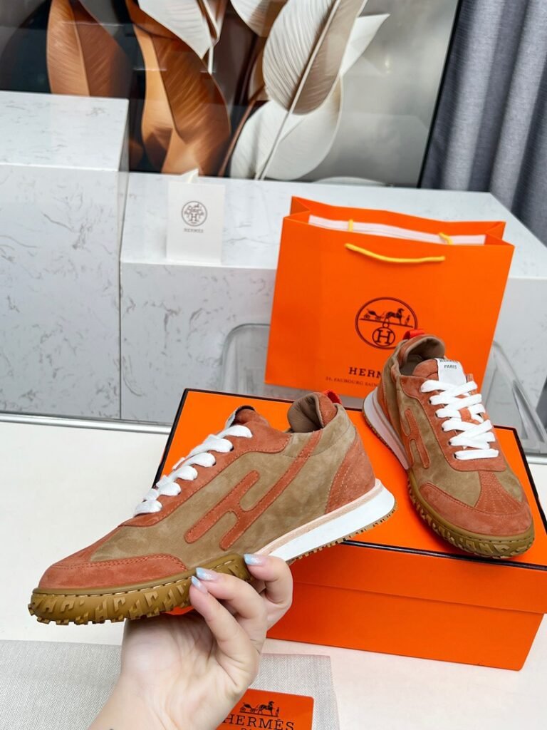 Hermès Unisex Athletic Sneakers detail image 2