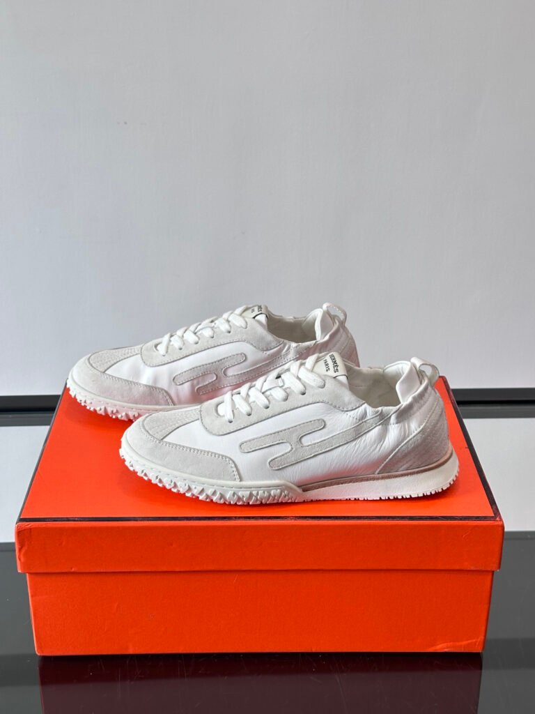 Hermès Unisex White Low-Top Sneakers detail 2