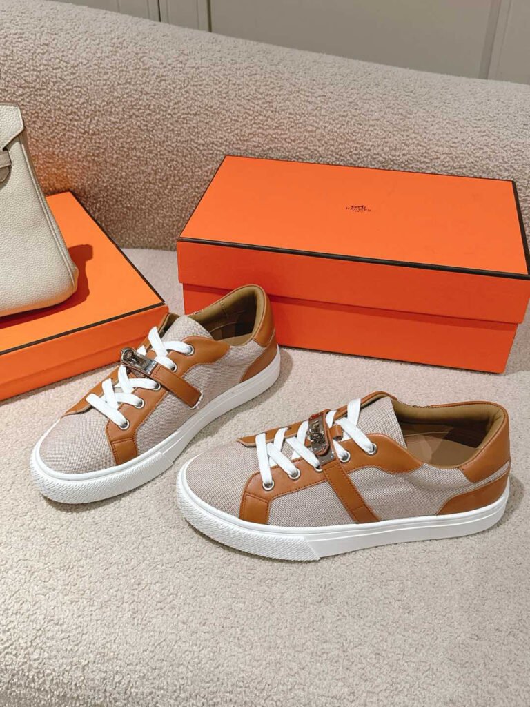 Hermès Unisex Loafers detail 2