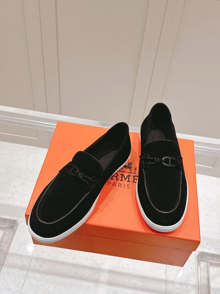 Hermès Unisex Loafers detail 2