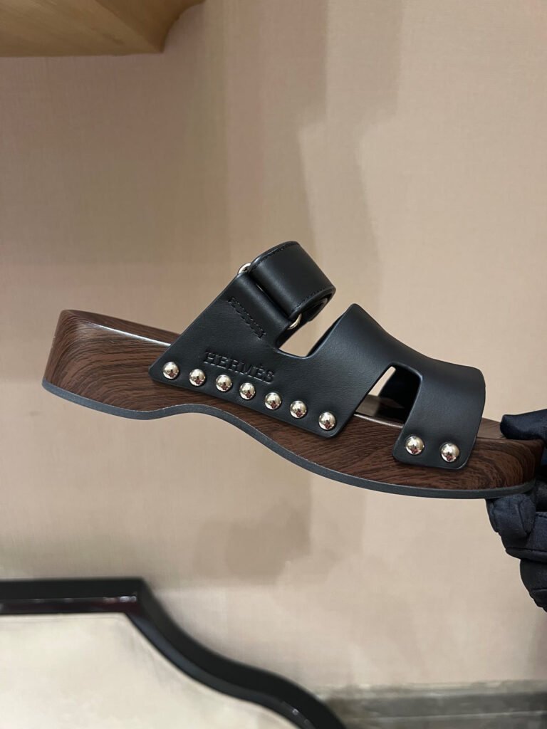 Hermès Unisex Slides detail 2