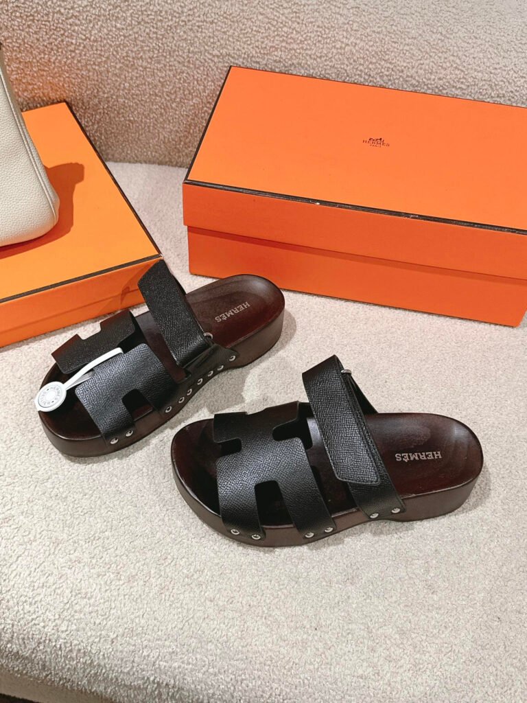 Hermès Unisex Slides detail 2