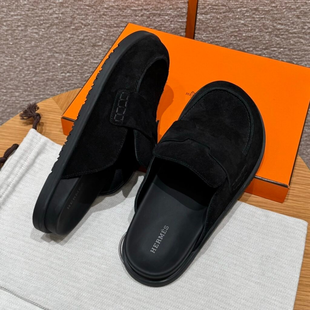 Hermès Unisex Mules detail 2