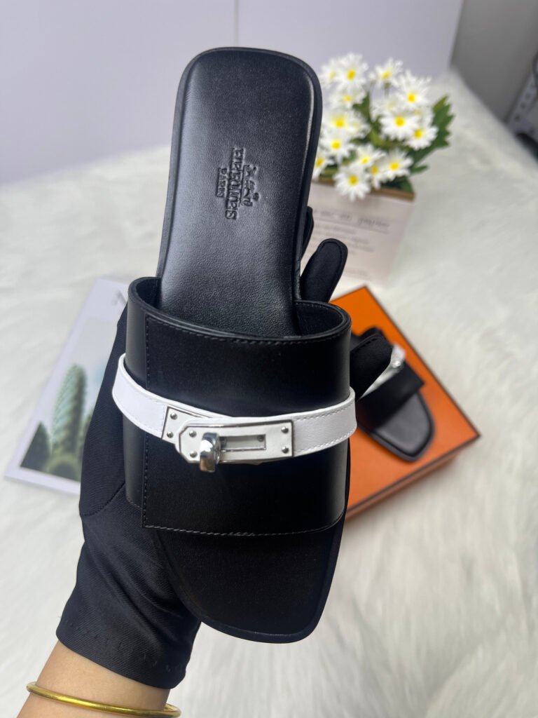 Hermès Women's Slides detail 2