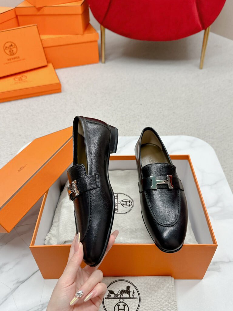 Hermès Unisex Loafers detail 2