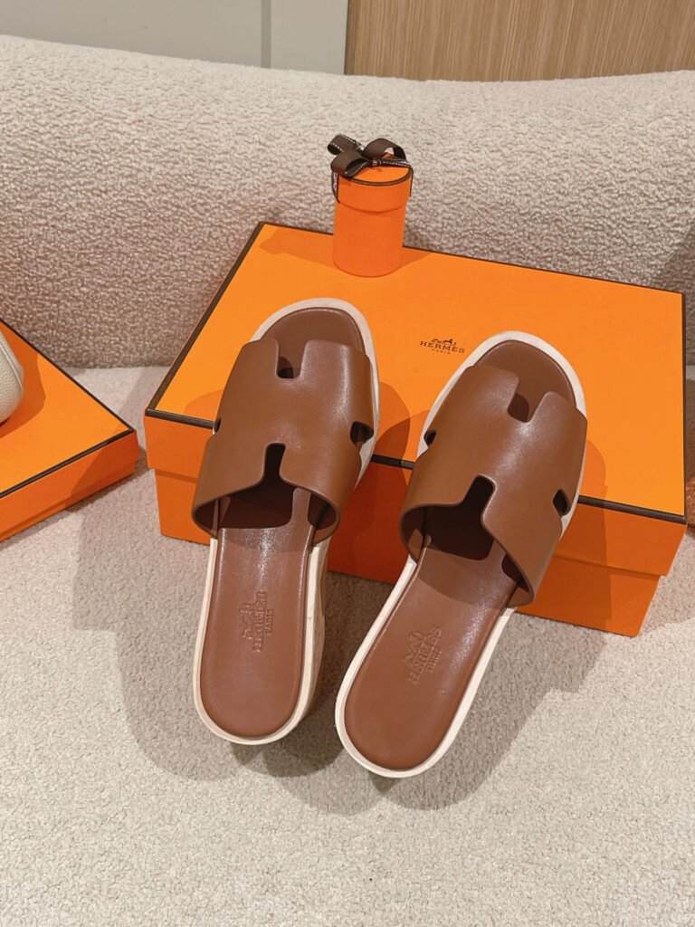 Hermès Women's Platform Sneakers detail 2