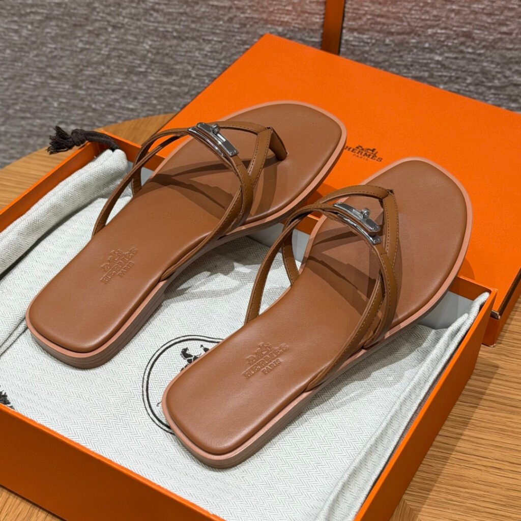 Hermès Women's Sneakers detail 2