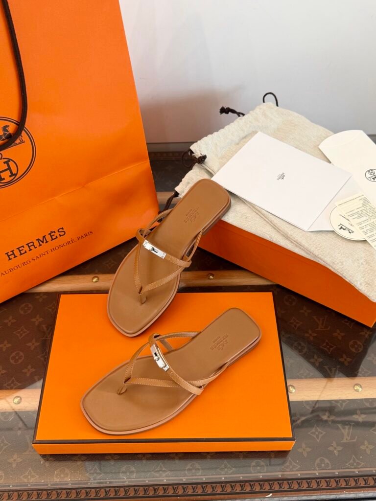 Hermès Women's Sneakers detail 2