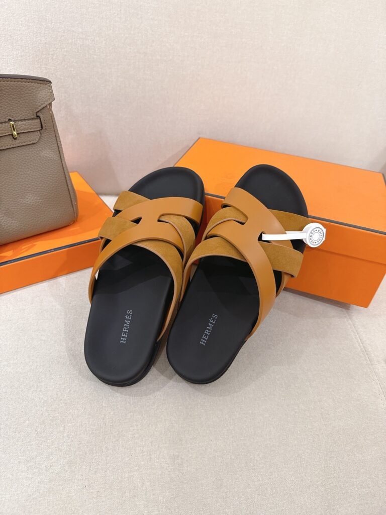 Hermès Unisex Slides detail 2